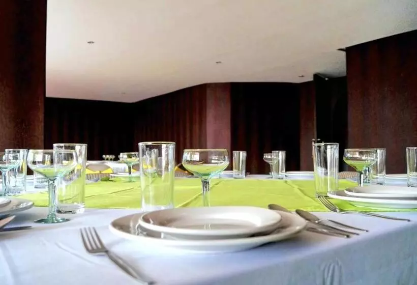 Hotelli Suites Meson Del Cid