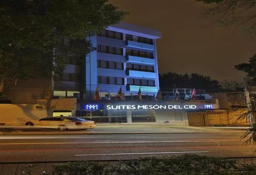 Hotelli Suites Meson Del Cid