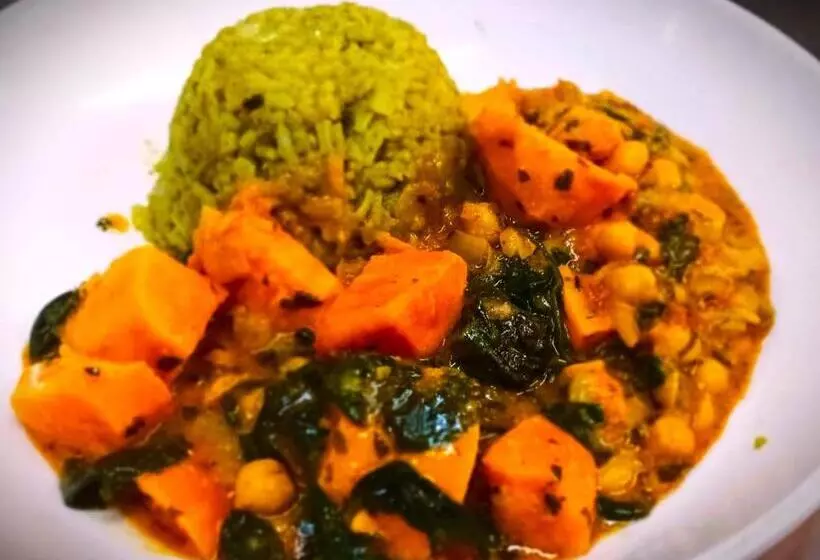 هتل The George Inn