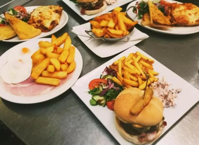 هتل The George Inn