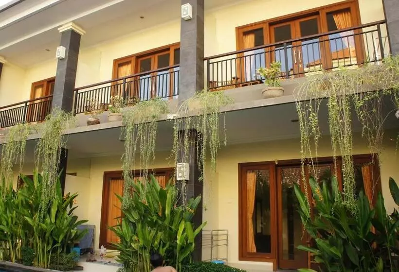 هتل Waringin Home Stay