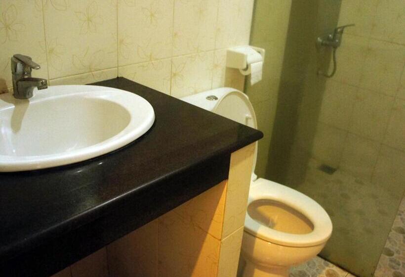 فندق Waringin Home Stay