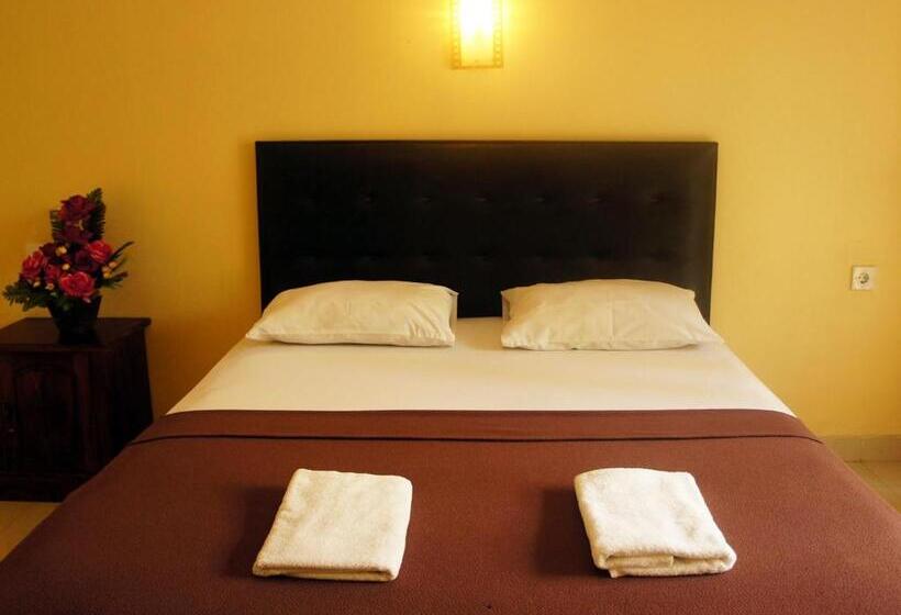 فندق Waringin Home Stay