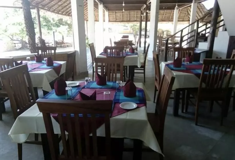 Отель Wella Simbina Rella Kalpitiya