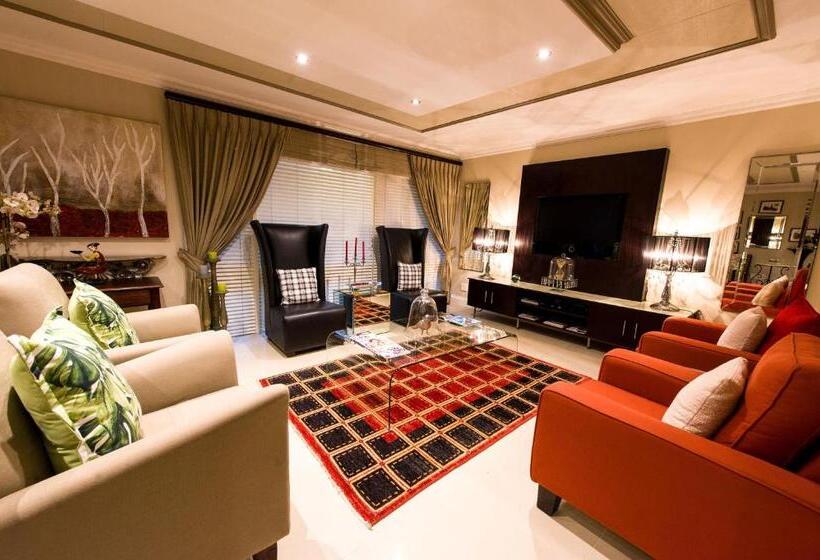 بنسيون Forest Manor Boutique Guesthouse