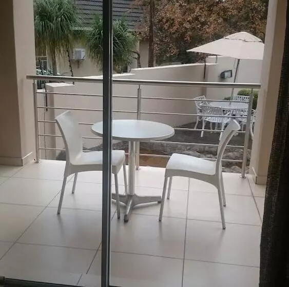 פנסיון Global Village Guesthouse