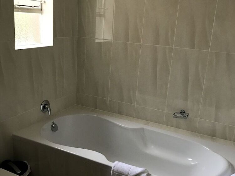 פנסיון Global Village Guesthouse