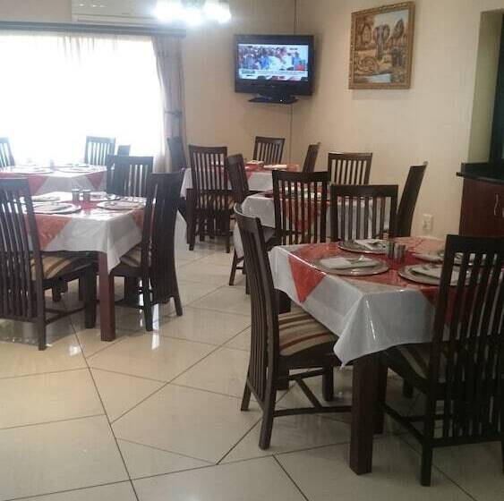 פנסיון Global Village Guesthouse