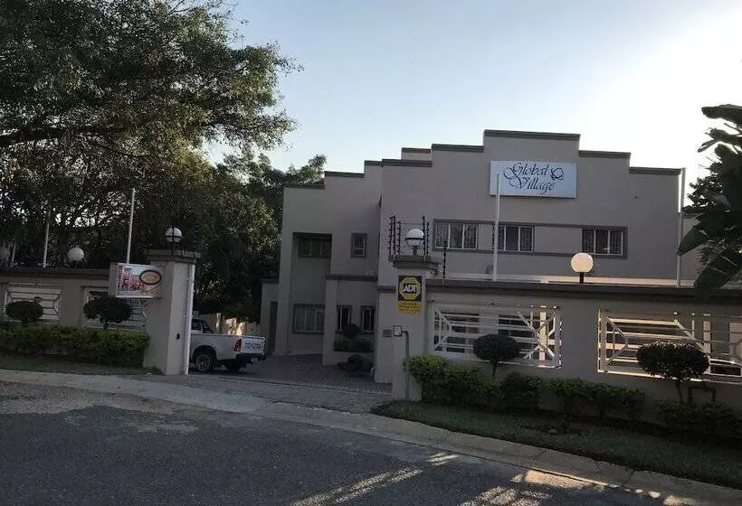 פנסיון Global Village Guesthouse