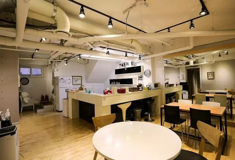 بنسيون Mama Guesthouse Myeongdong