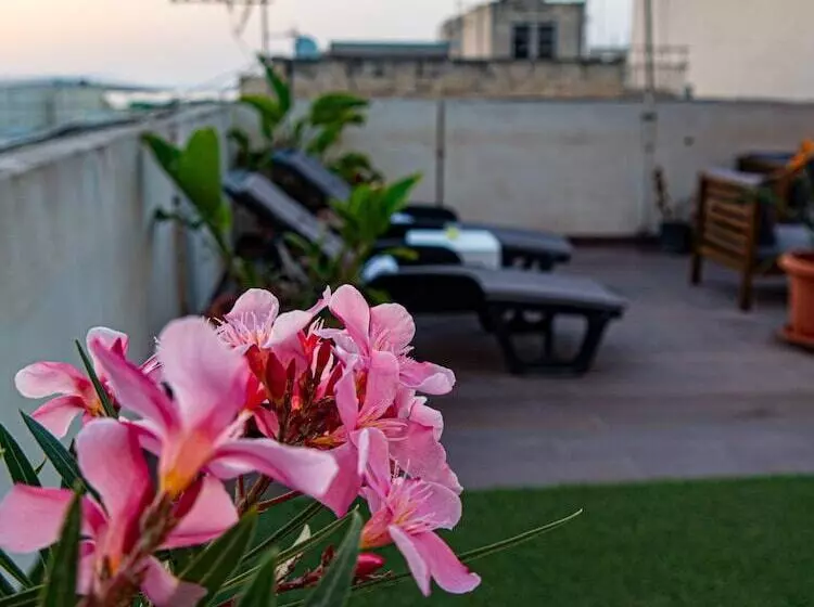 پانسیون Pierre De Soleil Guesthouse