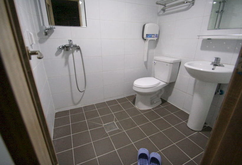 Grape Garden House  Hostel