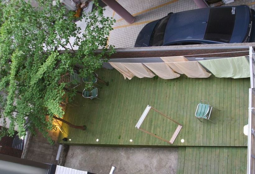 Grape Garden House  Hostel