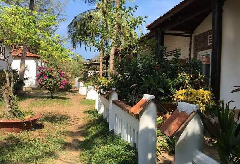 Bamboo Cottages
