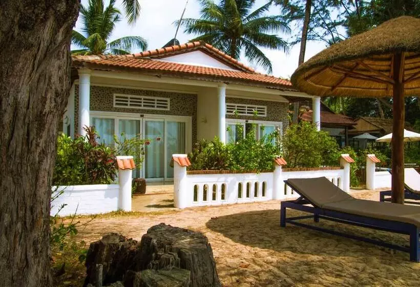 Bamboo Cottages