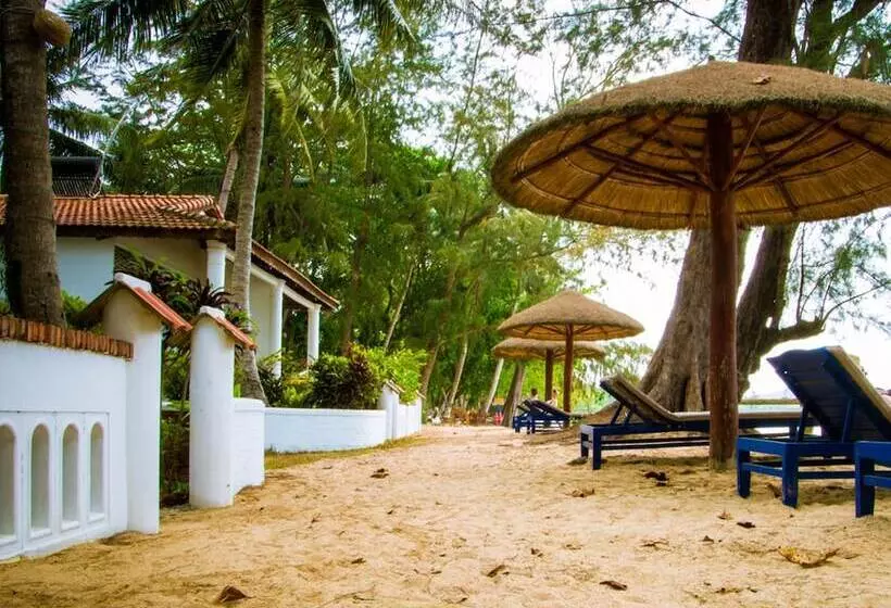 Bamboo Cottages