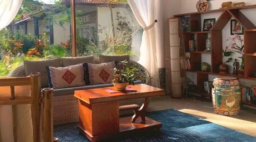 Bamboo Cottages