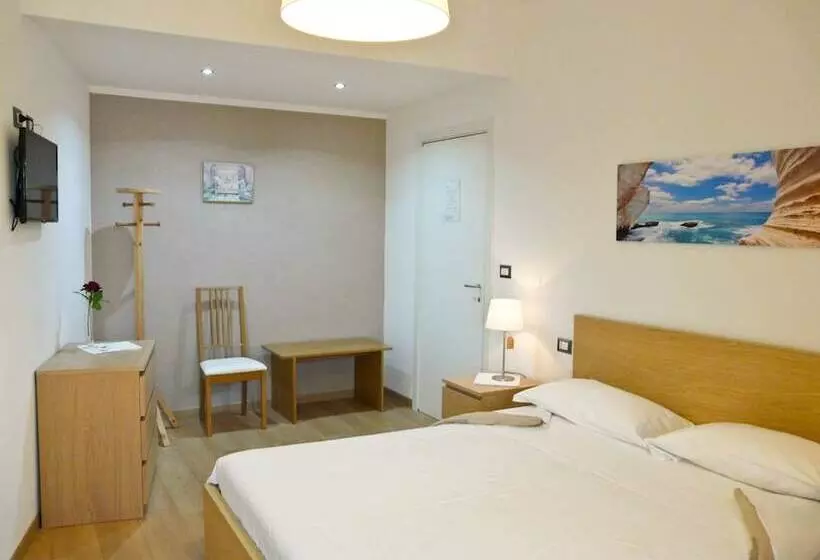 تختخواب و صبحانه Atticoromantica