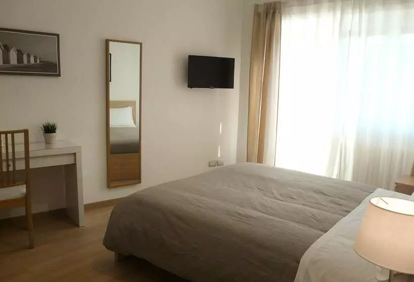 تختخواب و صبحانه Atticoromantica