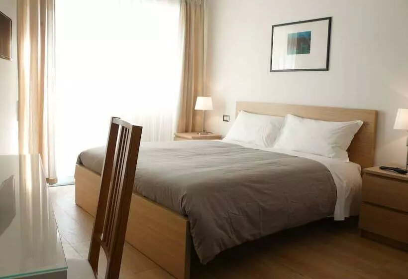 تختخواب و صبحانه Atticoromantica