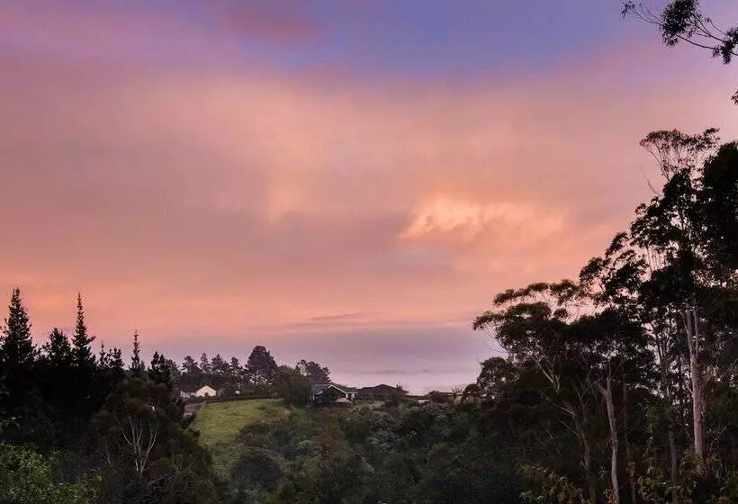 צימר Treghan Luxury Lodge