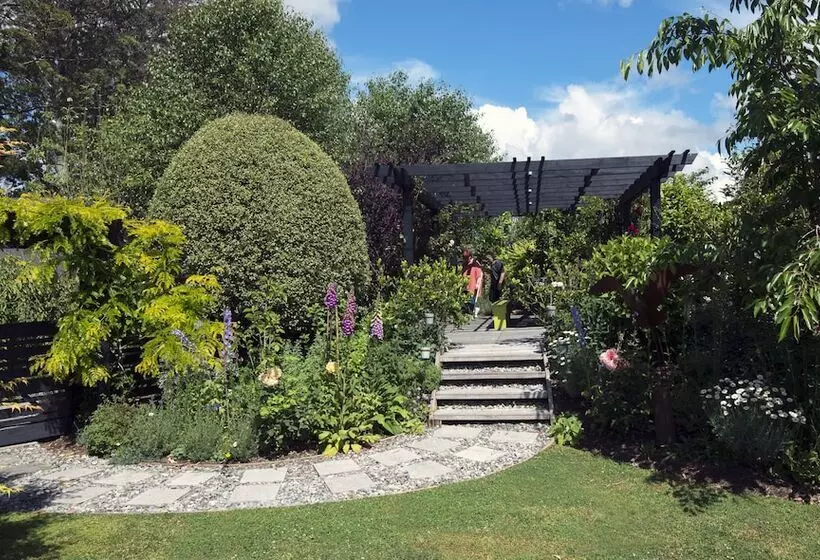 צימר Treghan Luxury Lodge