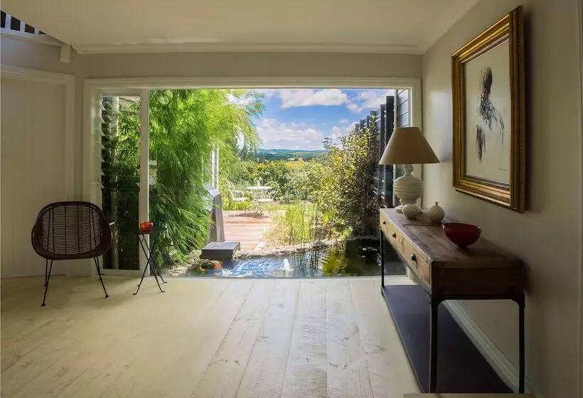 צימר Treghan Luxury Lodge