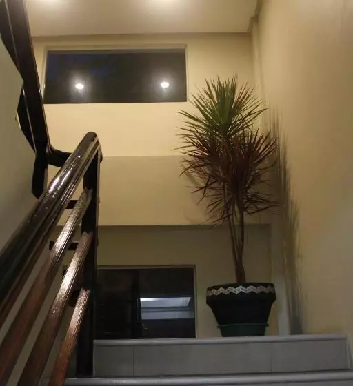 酒店 Aqua Travel Lodge