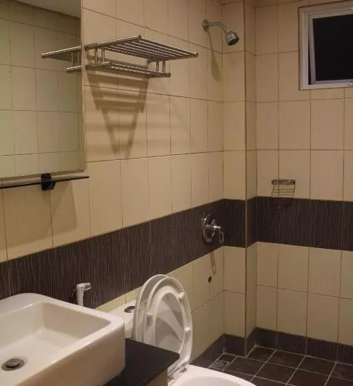 酒店 Aqua Travel Lodge