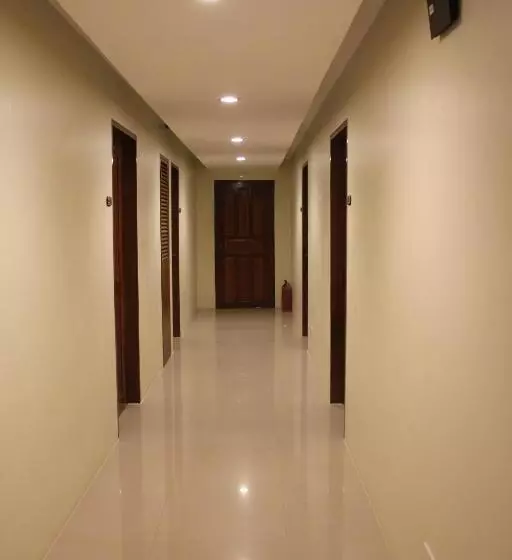 酒店 Aqua Travel Lodge