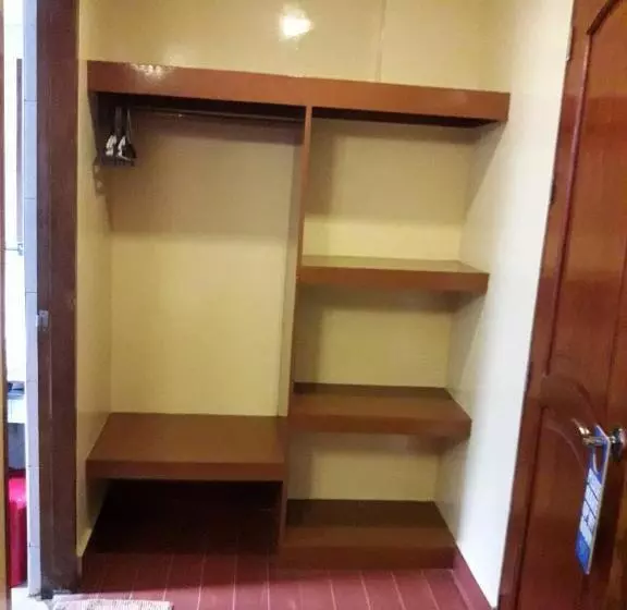 酒店 Aqua Travel Lodge