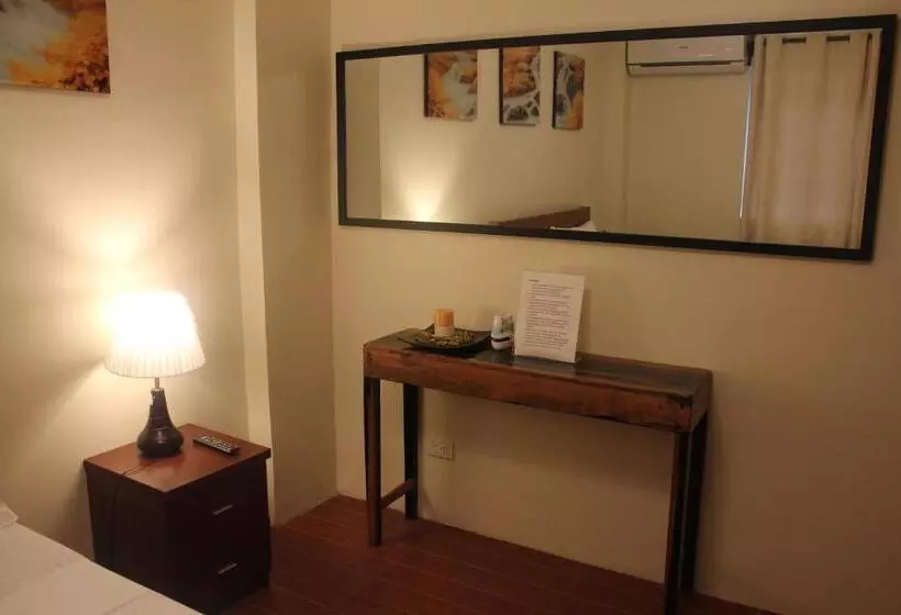 酒店 Aqua Travel Lodge