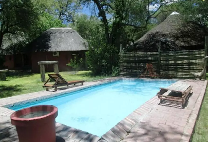 هتل Jump Street Chalets