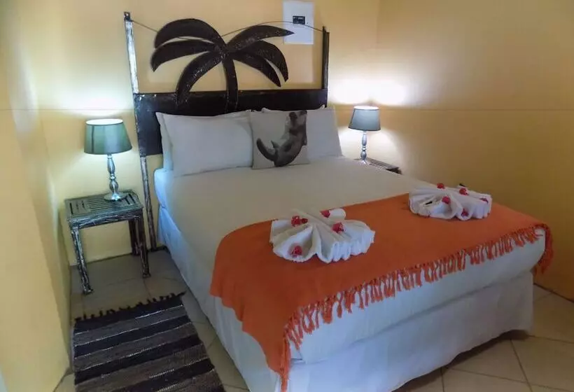 هتل Jump Street Chalets