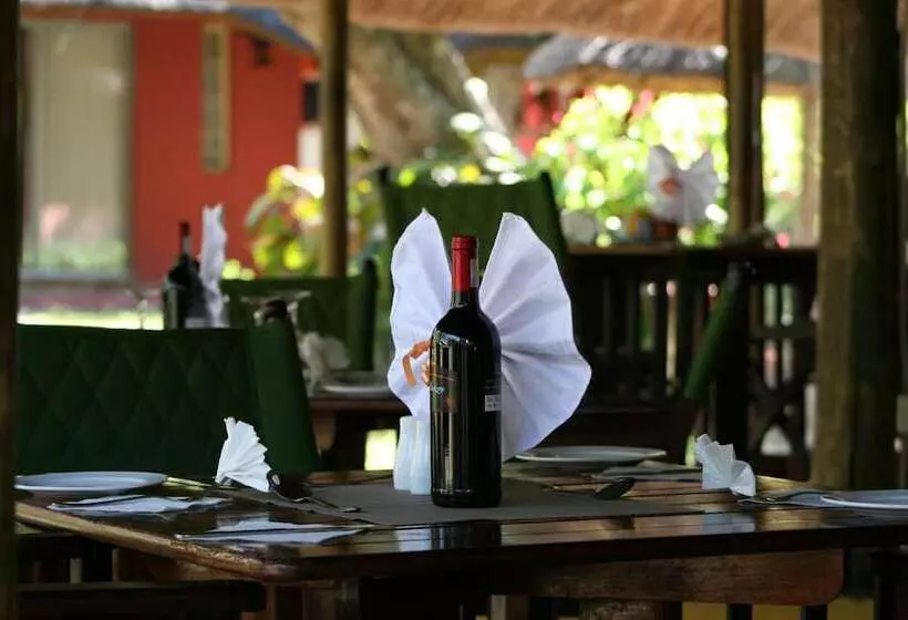 هتل Jump Street Chalets