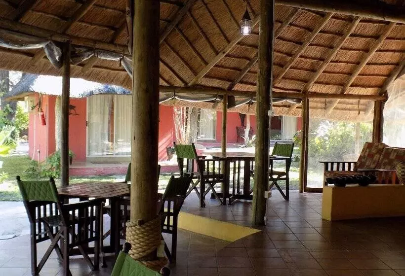 هتل Jump Street Chalets