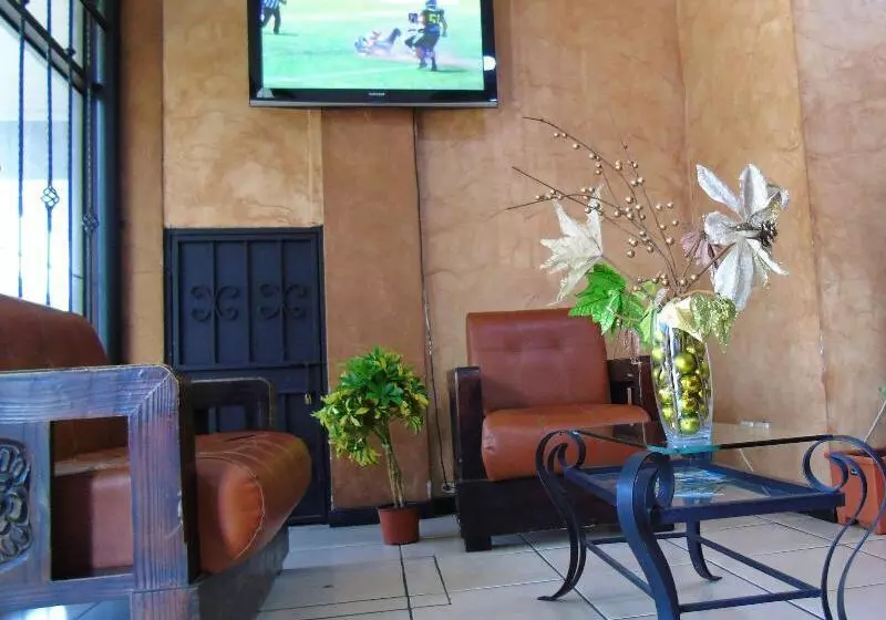 هتل Quinta Avenida