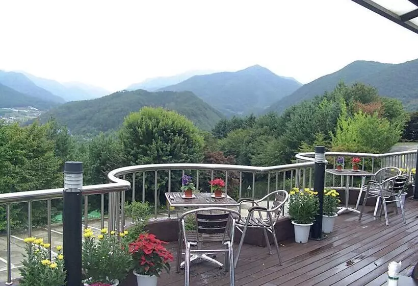 בית מלון כפרי Chungju Suanbo Park
