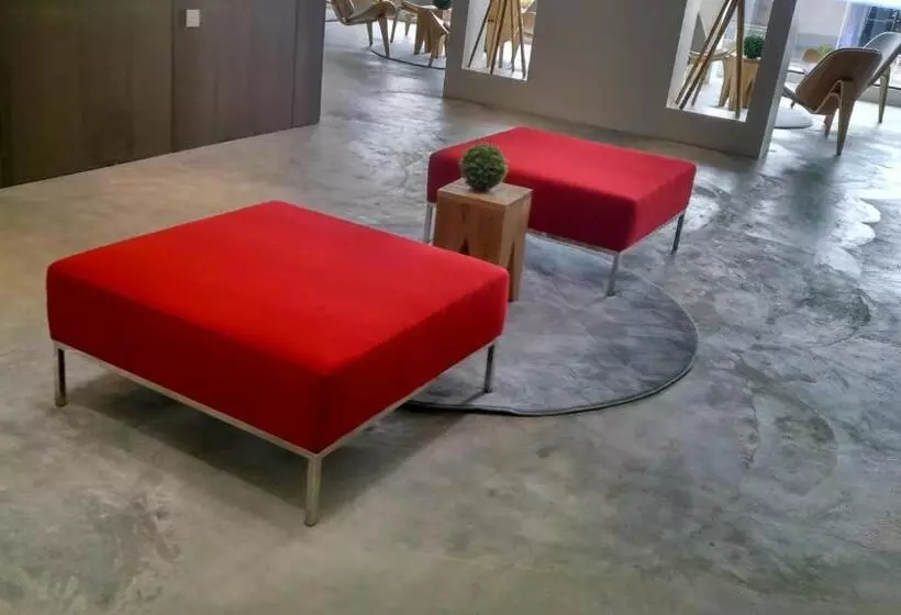 T+ Hotel Butterworth