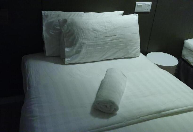 T+ Hotel Butterworth