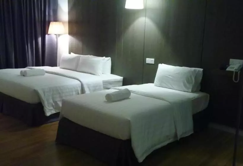 T+ Hotel Butterworth