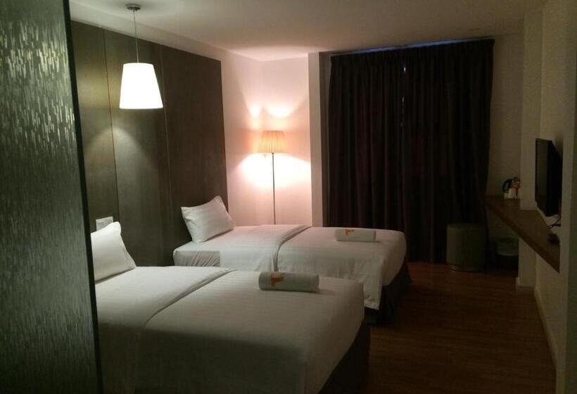 T+ Hotel Butterworth