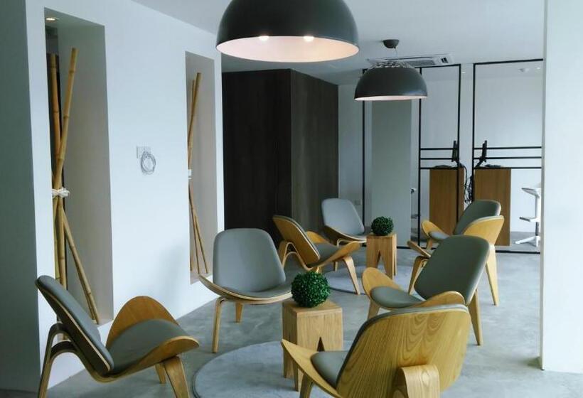 T+ Hotel Butterworth