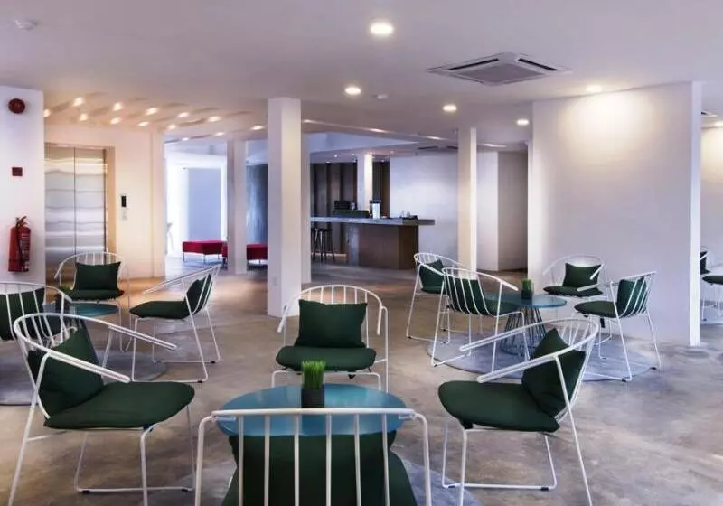 T+ Hotel Butterworth