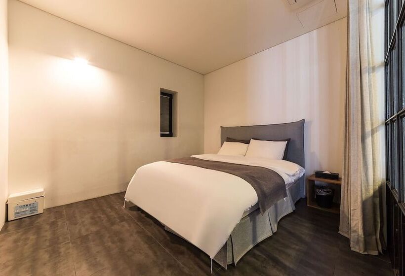 Hotel Yongin Army Boutique