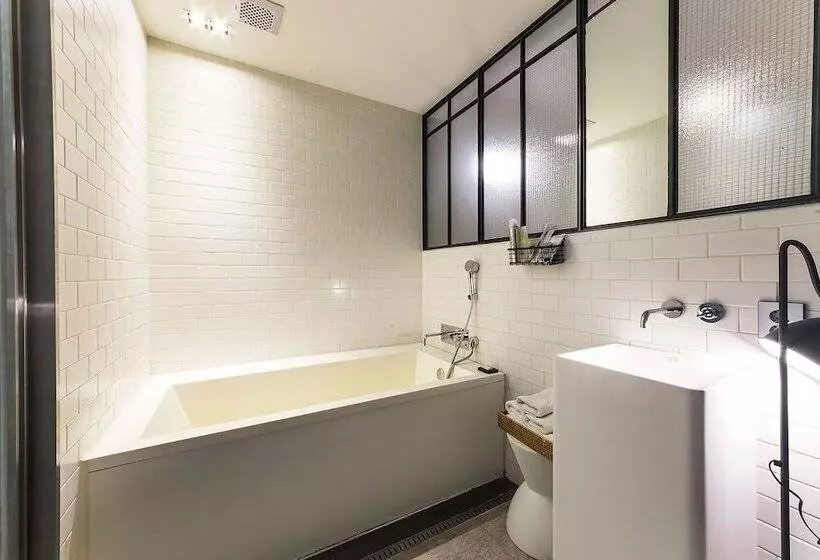 Szálloda Yongin Army Boutique