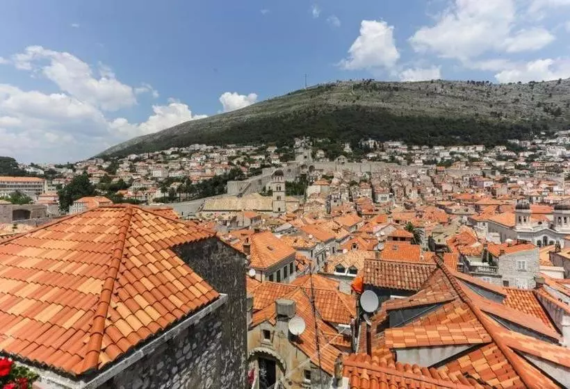 Old Town Princess Apartments