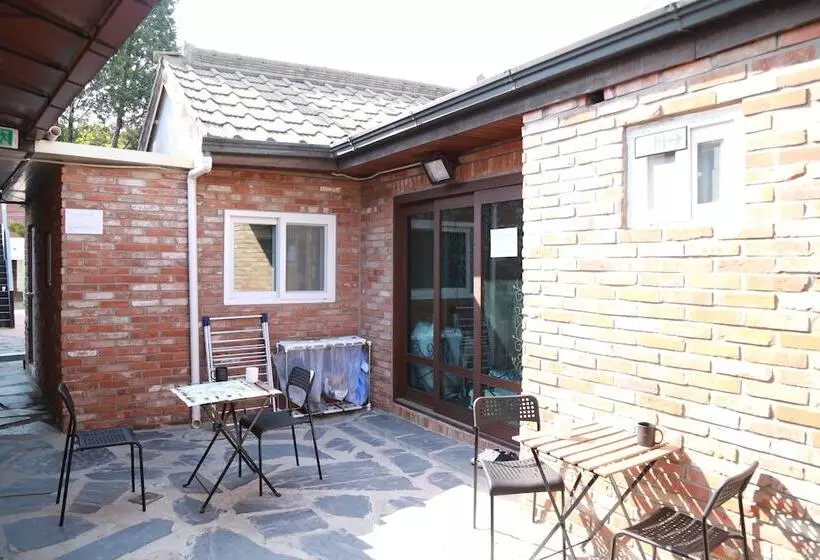 Pensione 88st Guesthouse Jongno