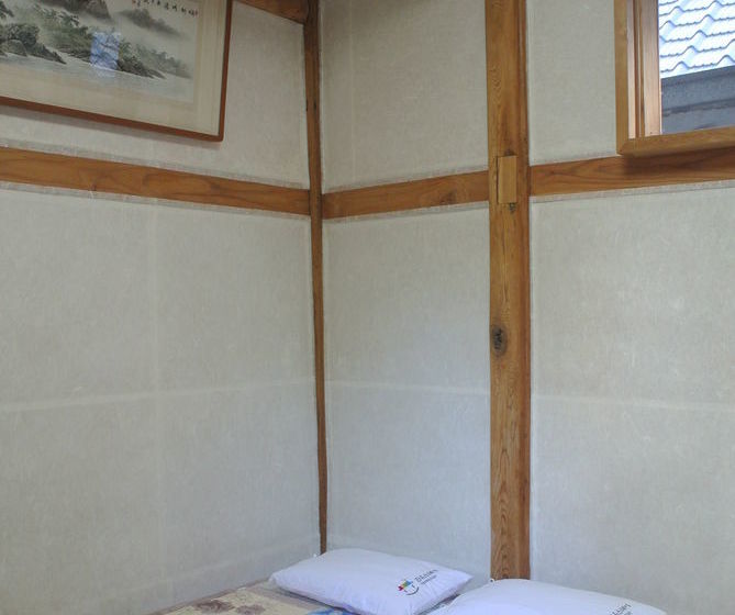 Пансион Namhyundang Guesthouse