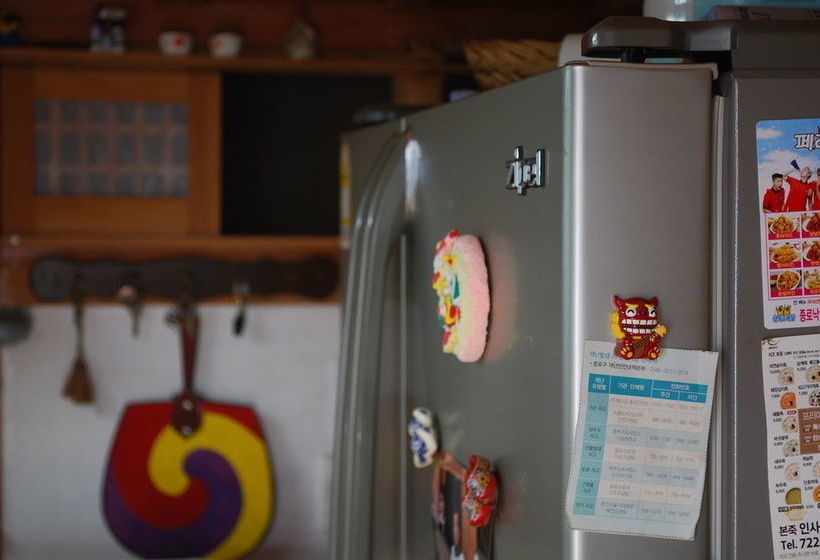 Пансион Namhyundang Guesthouse